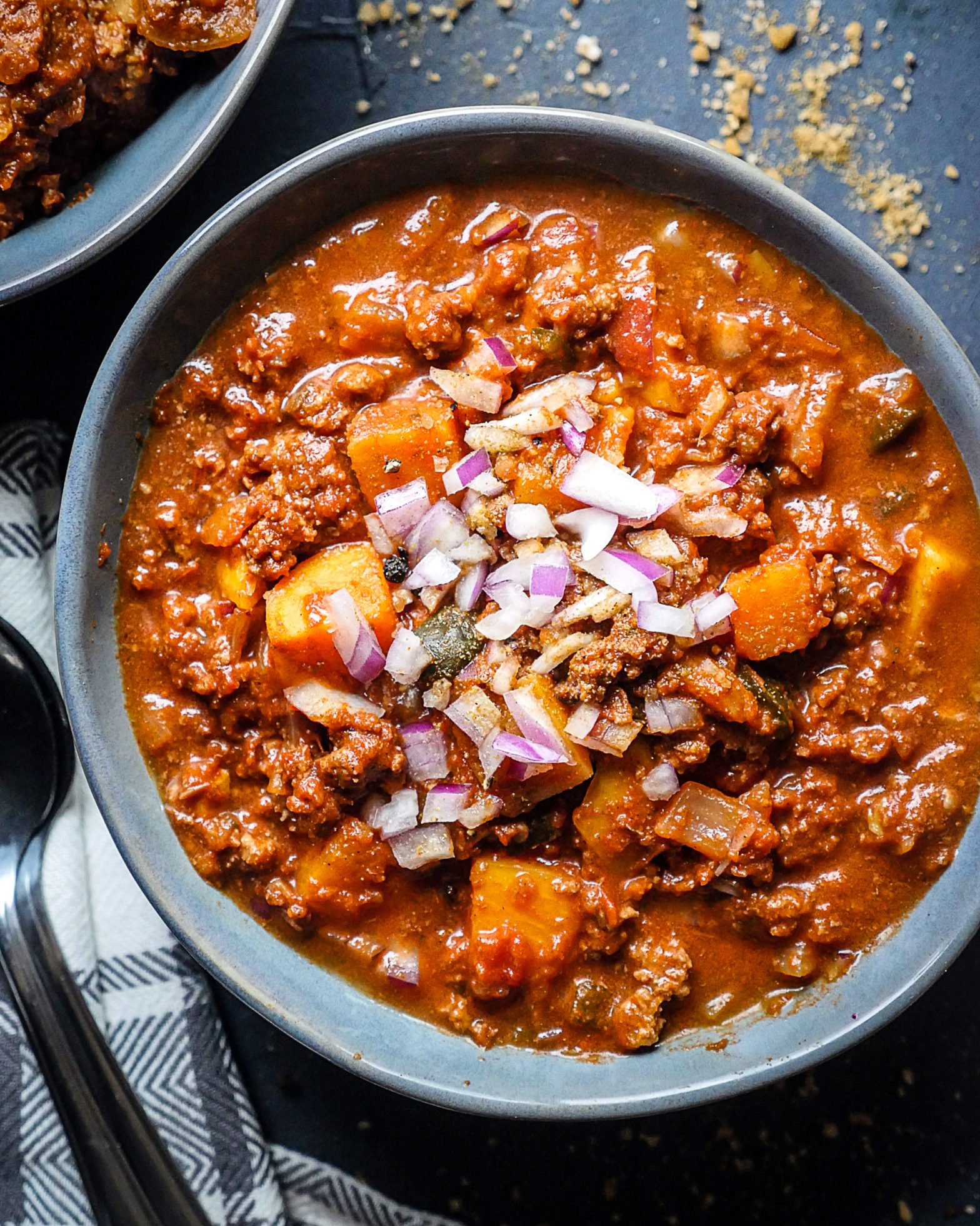 Serve up a bowl of this delicious Whole30 Smoky Sweet Potato Chili