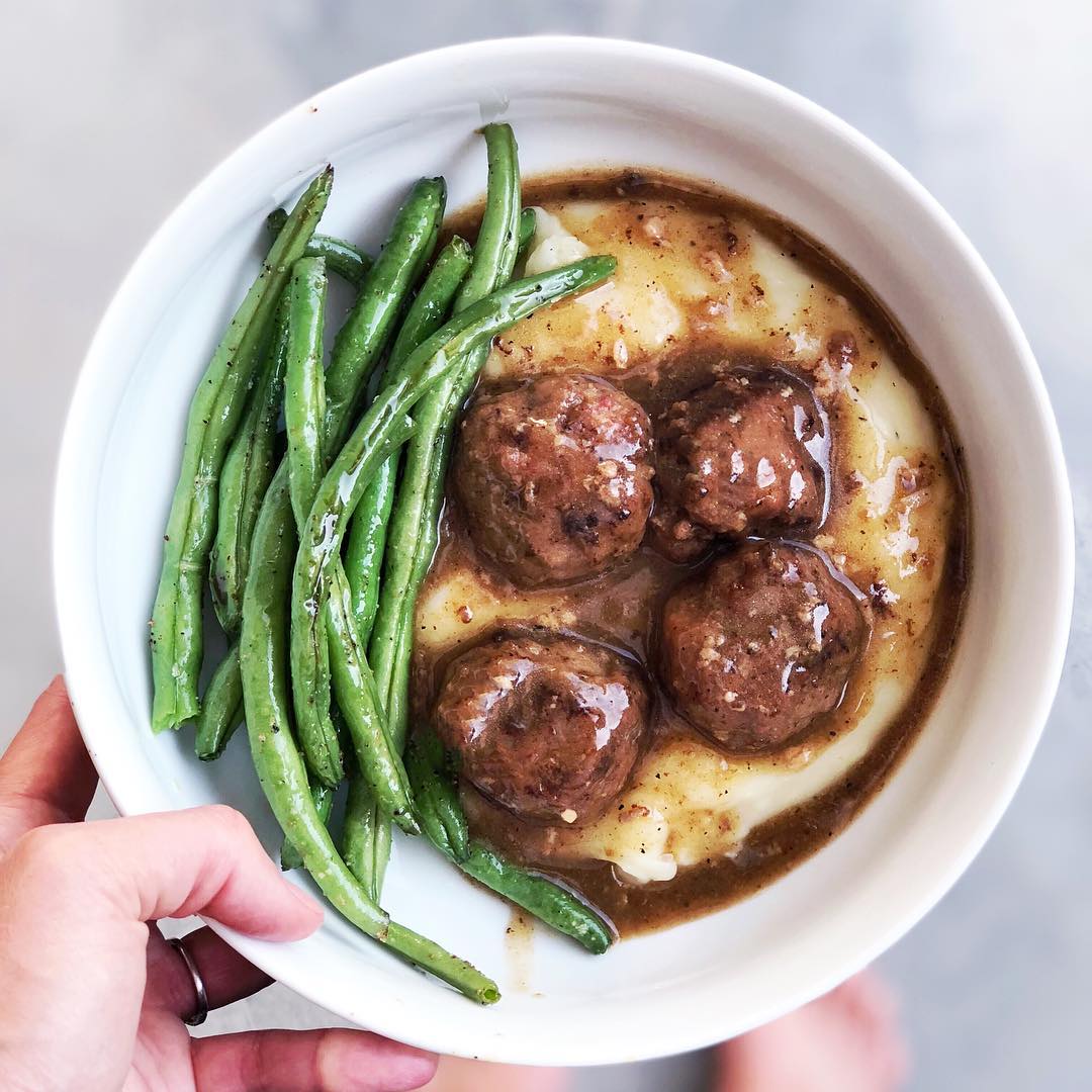 Oven-Baked Whole30 Meatballs with Mom's Gravy-image