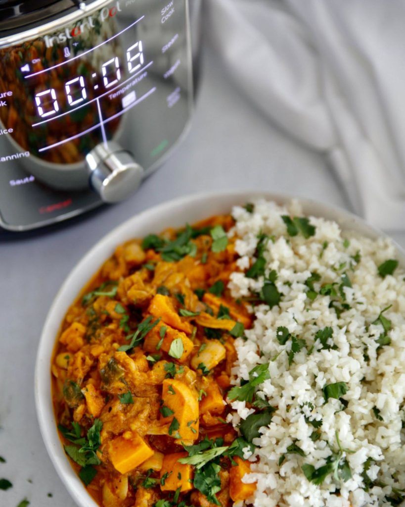 Instant Pot Curried Jackfruit with Chickpeas