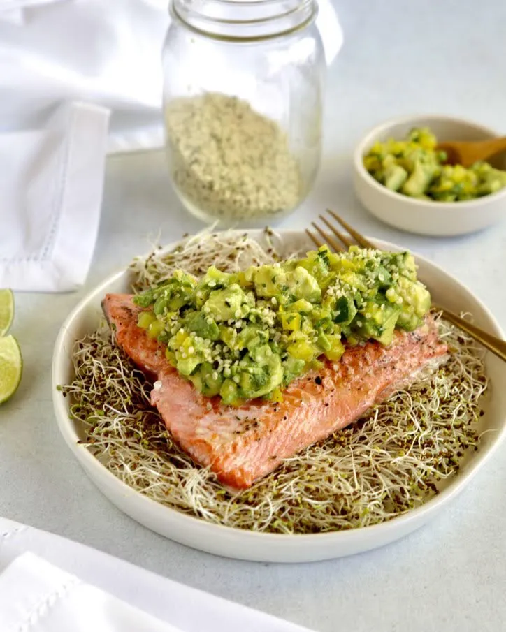 Whole30 Grilled Salmon with Yellow Bell Pepper and Avocado Salsa