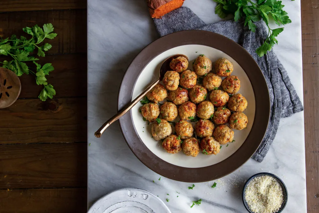 Whole30 Chicken Breakfast Meatballs