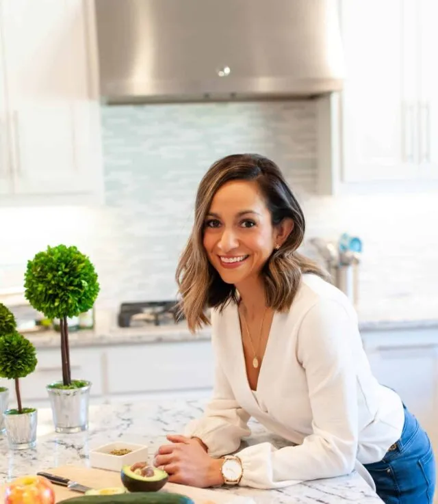 Physical Therapist and Whole30 Certified Coach Laura Black