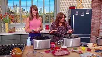 Whole30’s own Melissa Urban visits the Rachael Ray Show to demonstrate two tasty Whole30 Slow Cooker recipes.